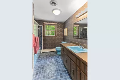 28 Baltic Ave, Easton, MA 02356 - Photo 29