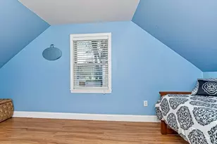 516 Lakeview Ave, Lowell, MA 01850 - Photo 9