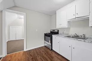 286 Pine St, Holyoke, MA 01040 - Photo 5