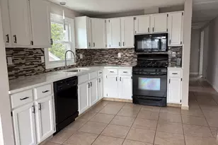 20 Irving St, Revere, MA 02151 - Photo 3