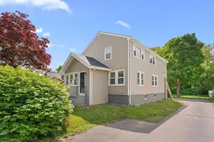 49 Custer St, Rockland, MA 02370 - Photo 3