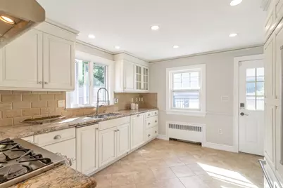 284 Lake St, Belmont, MA 02478 - Photo 21