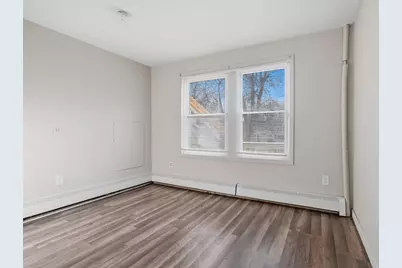 120 Orchard St #B, Springfield, MA 01107 - Photo 9