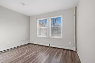 120 Orchard St, Springfield, MA 01107 - Photo 9