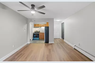 197 High St #302, Holyoke, MA 01040 - Photo 5
