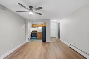197 High St, Holyoke, MA 01040 - Photo 5