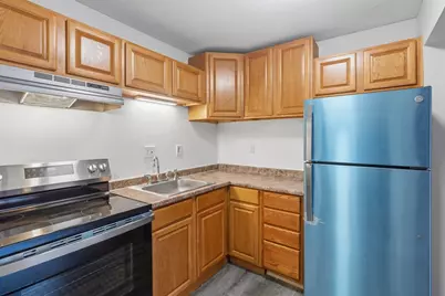 197 High St #302, Holyoke, MA 01040 - Photo 11