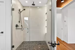17 Algonquin Rd, Newton, MA 02467 - Photo 9