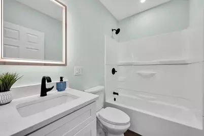 58 Lindell Ave, Leominster, MA 01453 - Photo 7