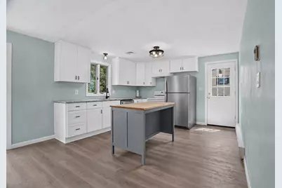 111 Woodburn Drive, Methuen, MA 01844 - Photo 3