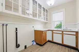 17 N Woodford St, Worcester, MA 01604 - Photo 17