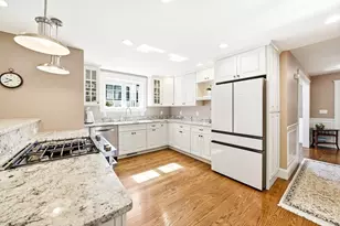 18 Grayson Rd, Winchester, MA 01890 - Photo 11