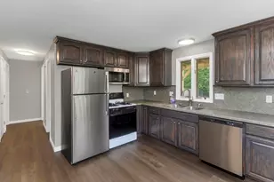 105 Mazarin St, Springfield, MA 01151 - Photo 5