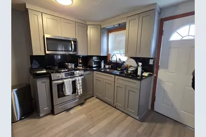 160 Orleans, Lowell, MA 01580 - Photo 13