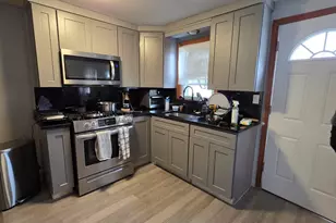 160 Orleans, Lowell, MA 01580 - Photo 13