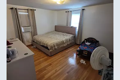 160 Orleans, Lowell, MA 01580 - Photo 17