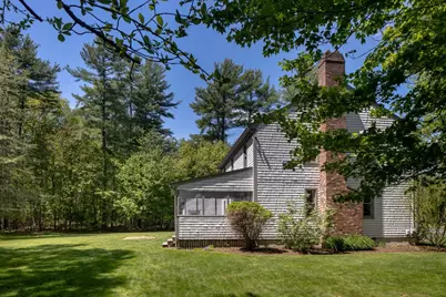 8 Riverbend Ln, Mattapoisett, MA 02739 - Photo 9