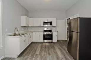 64 Thompson St, Springfield, MA 01109 - Photo 17