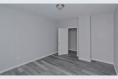 64 Thompson St, Springfield, MA 01109 - Photo 11