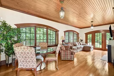 135 Forest Glen Rd, Longmeadow, MA 01106 - Photo 11