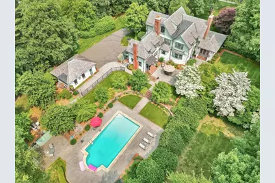 135 Forest Glen Rd, Longmeadow, MA 01106 - Photo 3