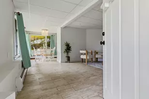 6 Mt Locust Pl, Gloucester, MA 01930 - Photo 7
