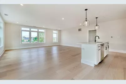 62 Foundry St #315, Wakefield, MA 01880 - Photo 3
