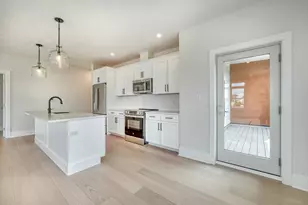 62 Foundry St, Wakefield, MA 01880 - Photo 5