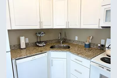 97A Beach Ave Winter Only #10/1-6/30, Hull, MA 02045 - Photo 11