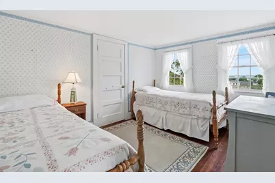 35 Grayton Ave, Barnstable, MA 02647 - Photo 17