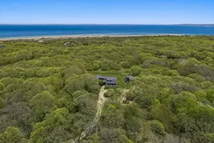 19 Locust Ln, Chilmark, MA 02535 - Photo 9