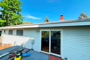 17 Lawn Ave, Lowell, MA 01852 - Photo 15