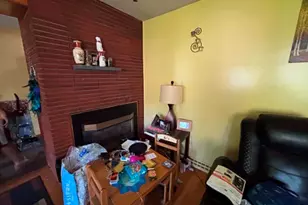 17 Lawn Ave, Lowell, MA 01852 - Photo 5