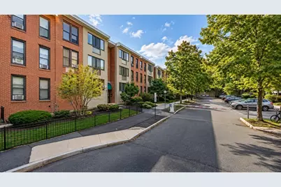 28 Juniper St #78, Brookline, MA 02445 - Photo 13
