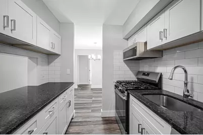 9 Longwood Dr #1, Andover, MA 01810 - Photo 7