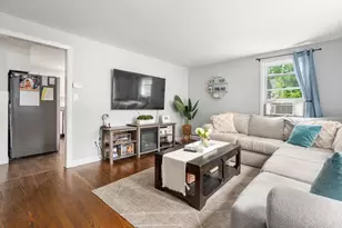 21 Grove St, Shrewsbury, MA 01545 - Photo 7