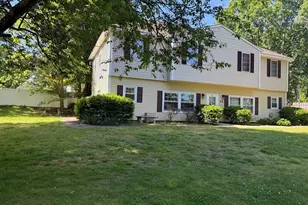 28 Crestview Dr, Westborough, MA 01581 - Photo 5