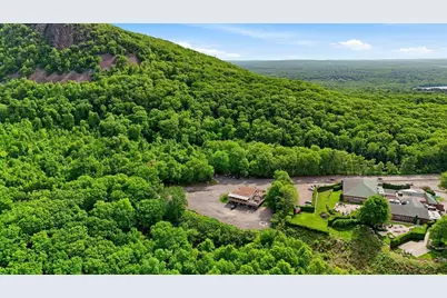 100 Mountain Rd, Easthampton, MA 01027 - Photo 3