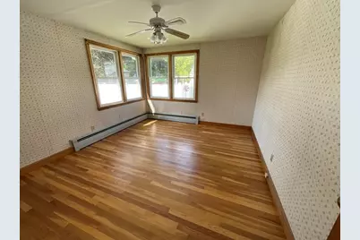 18 Pulaski Street, Uxbridge, MA 01569 - Photo 13
