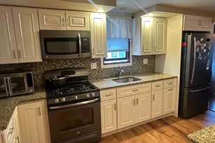 54 Dudley St, Saugus, MA 01906 - Photo 5