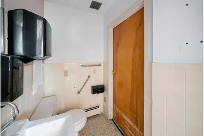 1123 Rockdale Ave, New Bedford, MA 02740 - Photo 15