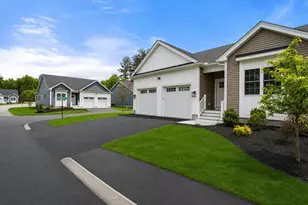 7 Burkhardt Cir, Boylston, MA 01505 - Photo 3
