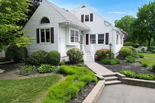 12 S Douglas St, Rockland, MA 02370 - Photo 3
