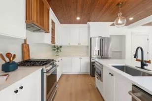10 Laurel Ln, Sandwich, MA 02644 - Photo 5