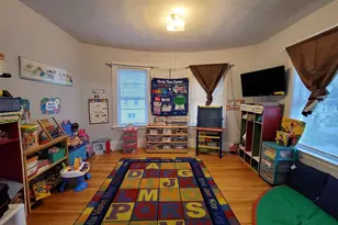 11 Payson St, Worcester, MA 01607 - Photo 5
