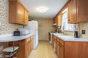 244 Connecticut Ave, Somerset, MA 02726 - Photo 11