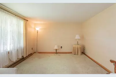 244 Connecticut Ave, Somerset, MA 02726 - Photo 9