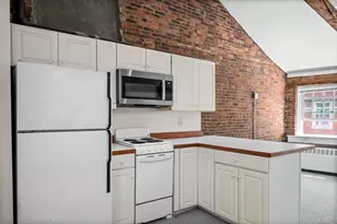 4 Inn St, Newburyport, MA 01950 - Photo 9