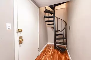 24 Hancock St, Boston, MA 02114 - Photo 9