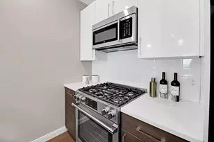 425 Lagrange St, Boston, MA 02132 - Photo 23